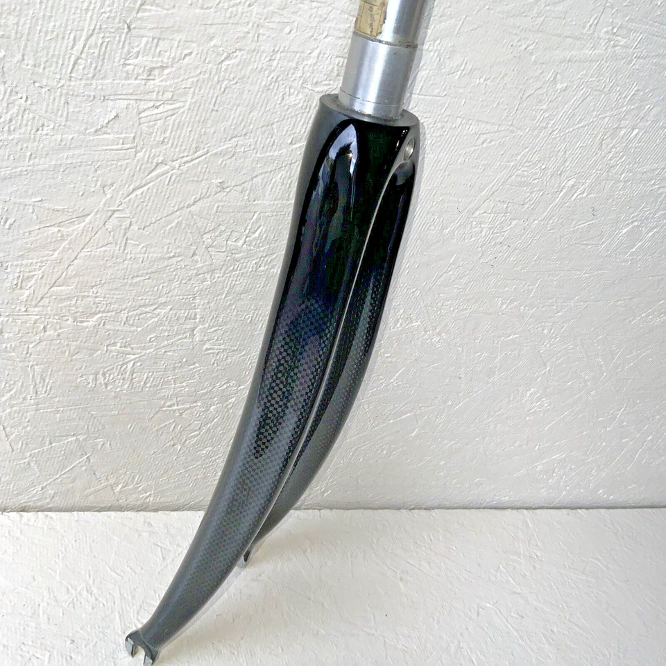 BLADES CARBON FORK 700C 1 1/8 THREADLESS 240 MM STEERER 18.7 OZ / 530 GRAMS - Image 4 of 4