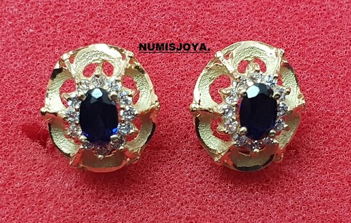 Bague Moderne En Or Jaune 18 Carats Avec Plusieurs Saphirs Et Diamants Pour Elle