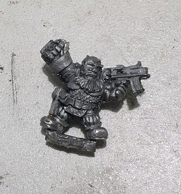 Rogue Trader 4201 Vikas Ingram Squat Officer Power Glove WH40k Metal 1989 OOP