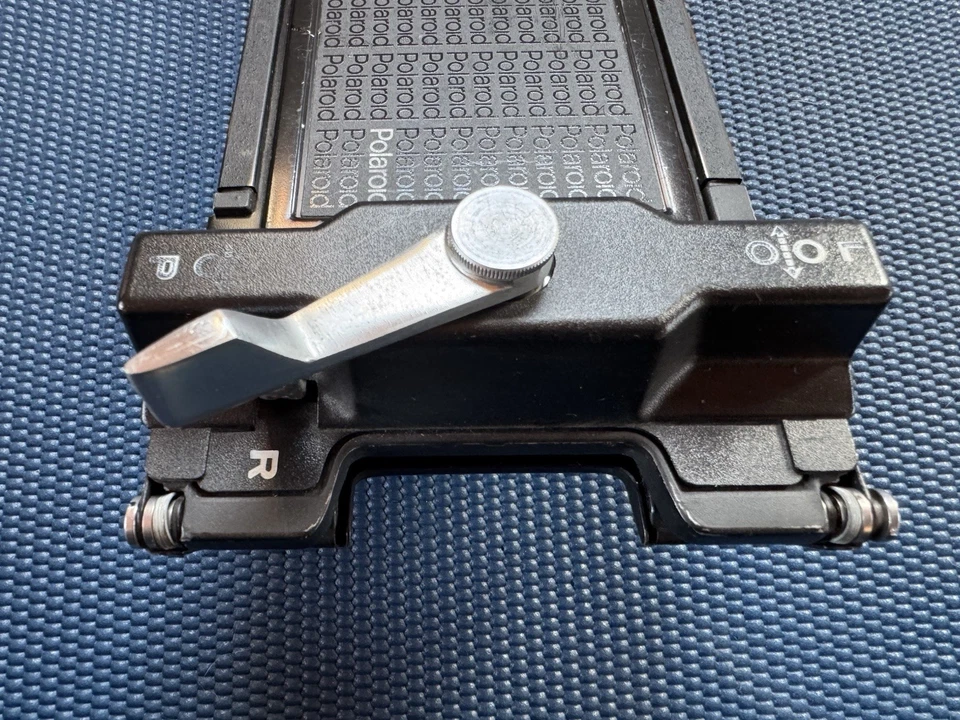 Soporte de película trasero Polaroid 4X5 vintage modelo 545 🖤🩶🤍 Foto 4 de 4