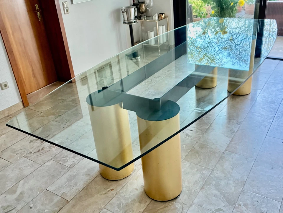 Das klassische Design-Kunstwerk: Tavolo Serenissimo ovale tronque von Acerbis. - Bild 3 von 4