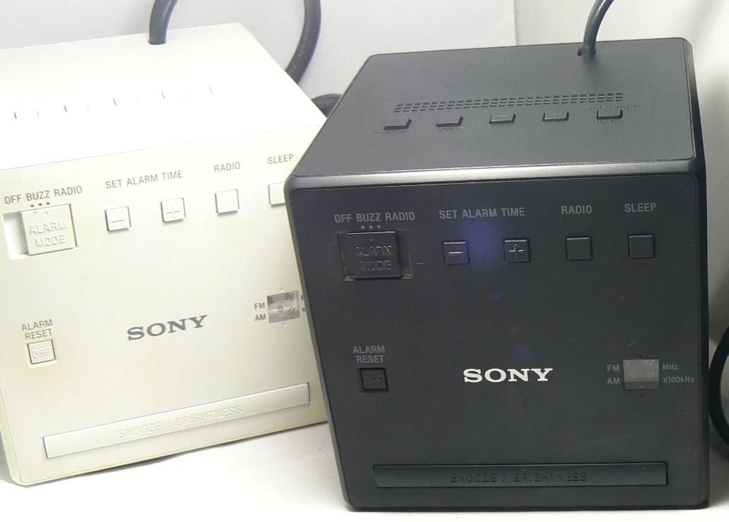 Sony Dream Machine Despertador Radio Lote (2) - Blanco y Negro - Probado y...