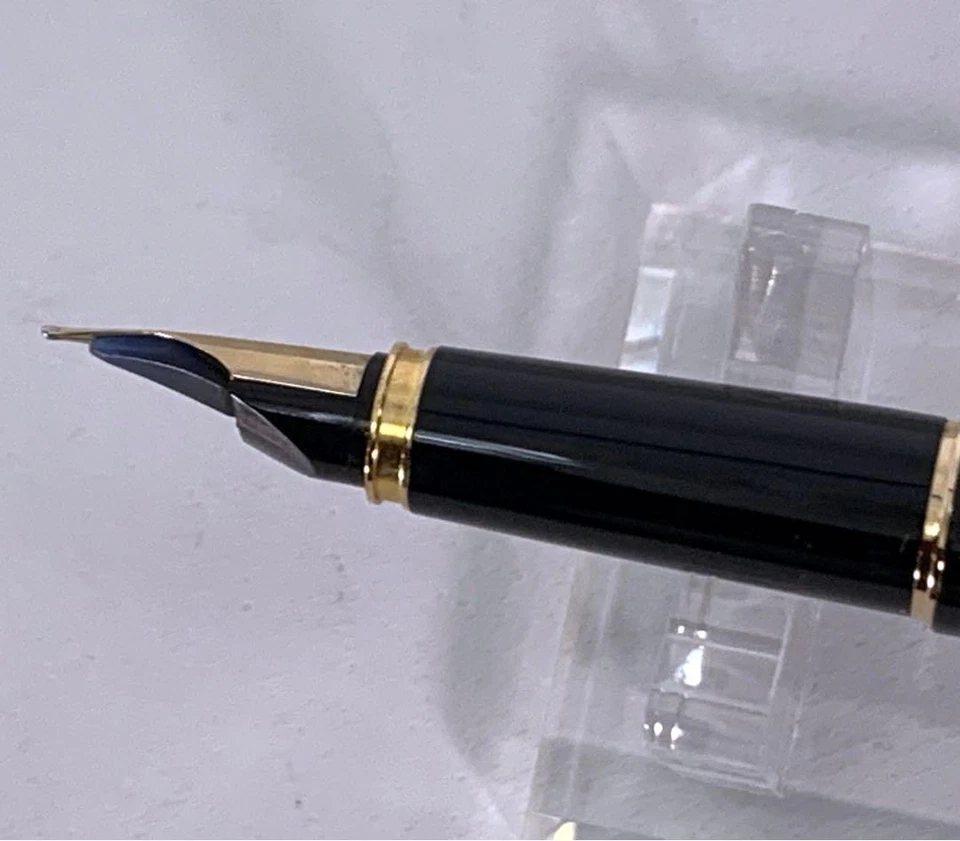 PILOT Fountain Pen Makie Phoenix Kokko Kai 14K NIB Brass Makie Finish - Image 4 of 4