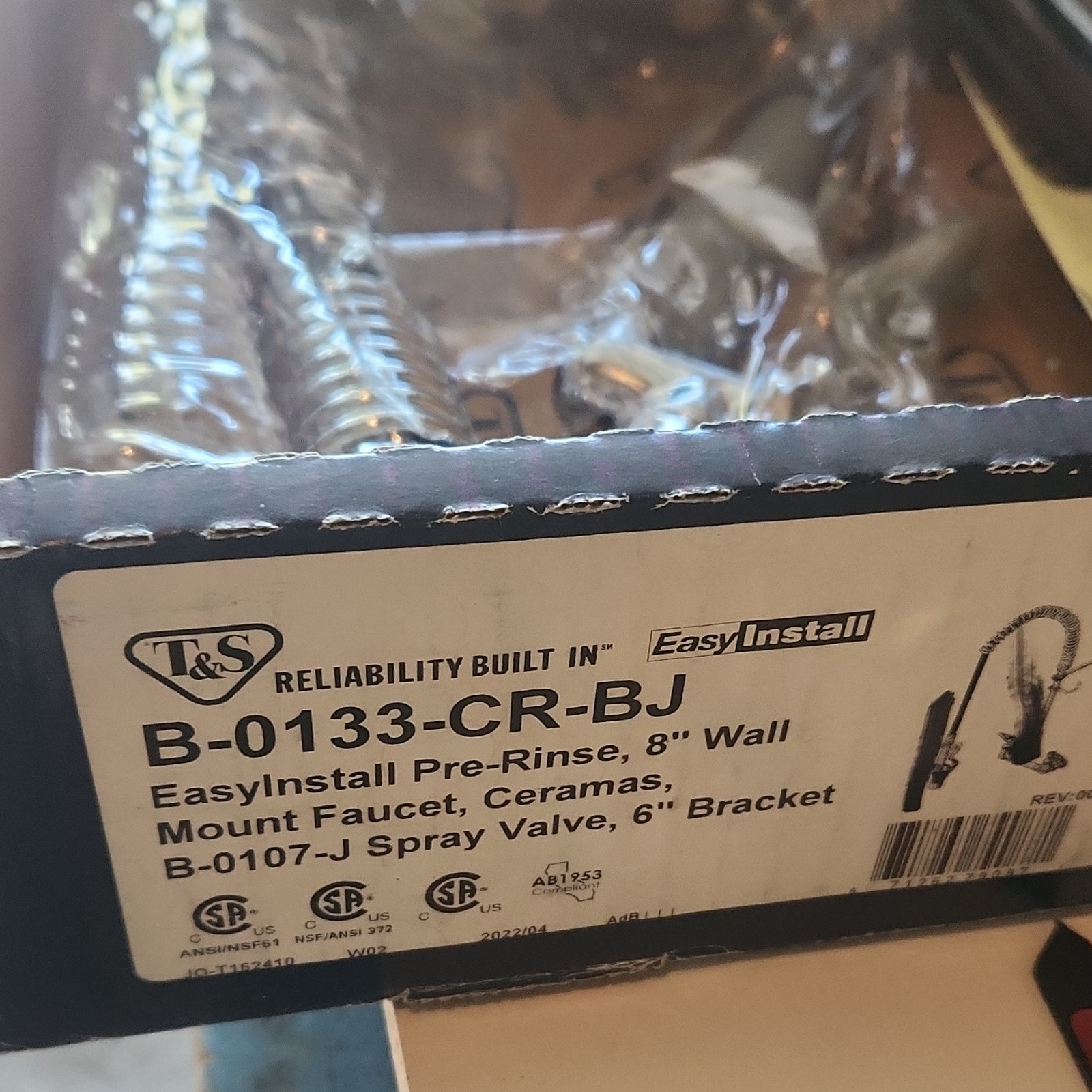 T&S B-0133-CR-BJ Wall Mount Pre-Rinse Faucet 8" w/ B-0107-J Spray Valve faucet