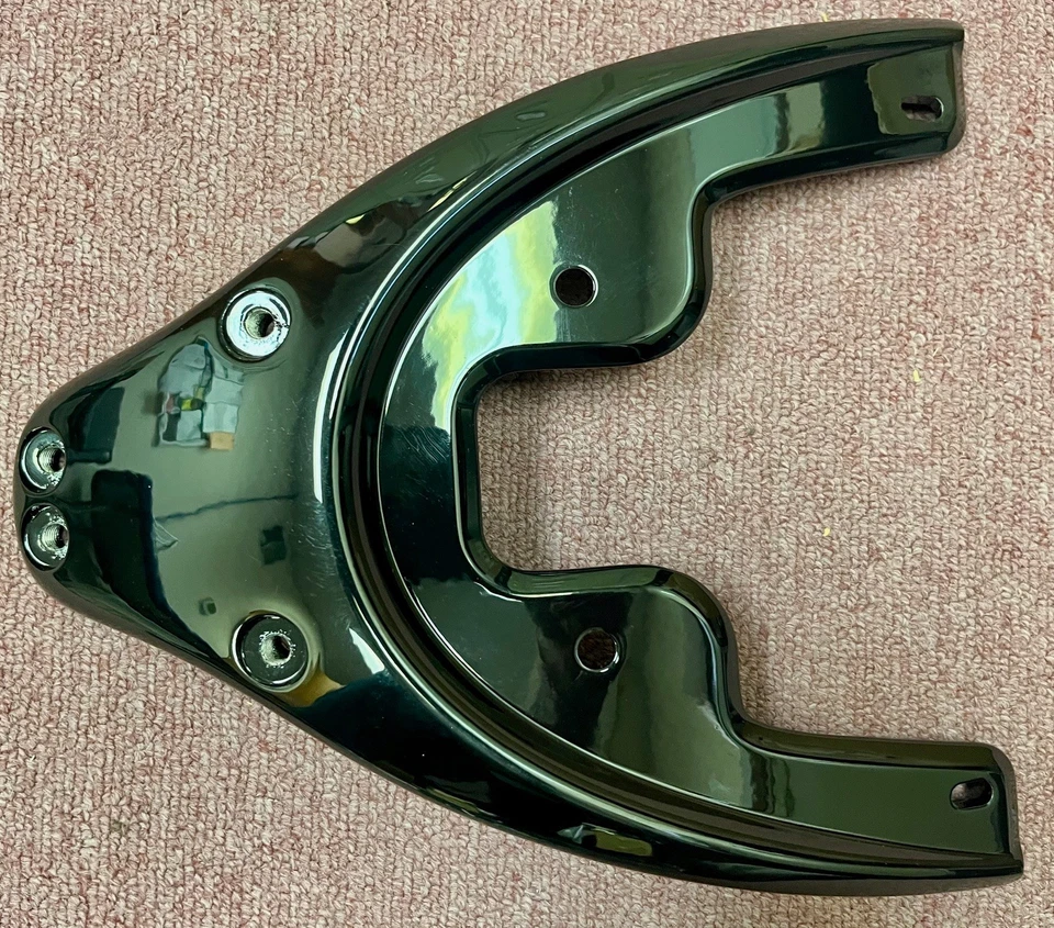 Harley-Davidson 51140-04 Fender Base Plate Black 02-06 V-Rod VRSCA, VRSCB, VRSCD - Imagem 4 de 4