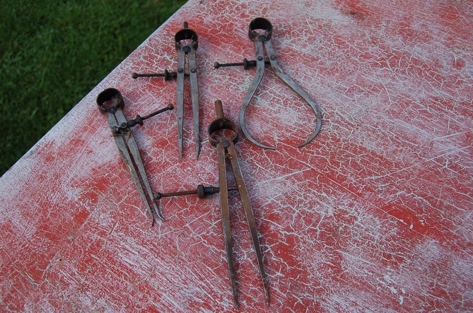 4 Anciens COMPAS de précision/de proportion en métal " voir photos"-----/A12/ - Photo 2/2