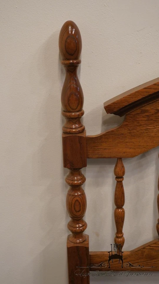 KINCAID FURNITURE Solid Oak Early American Queen Size Headboard 27-138 - Image 4 of 4