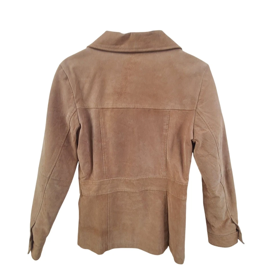 Chaqueta ajustada de gamuza con botones Rue 21 para mujer color tostado talla S Southwestern Boho Prep Foto 4 de 4