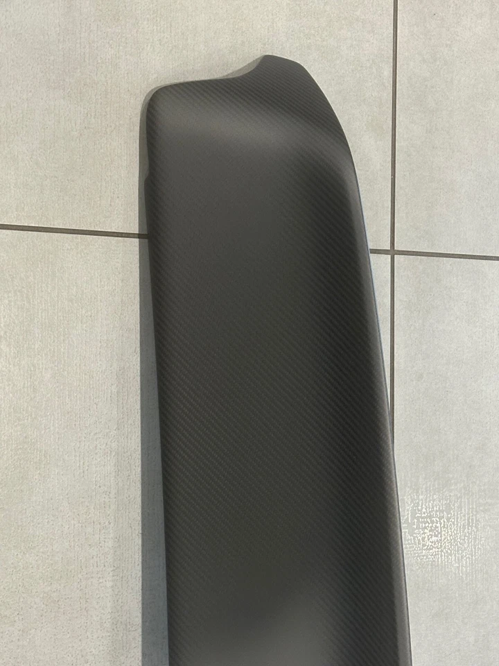 Alerón trasero de fibra de carbono Mopar 15-2023 Dodge Challenger Performance OEM Foto 3 de 4