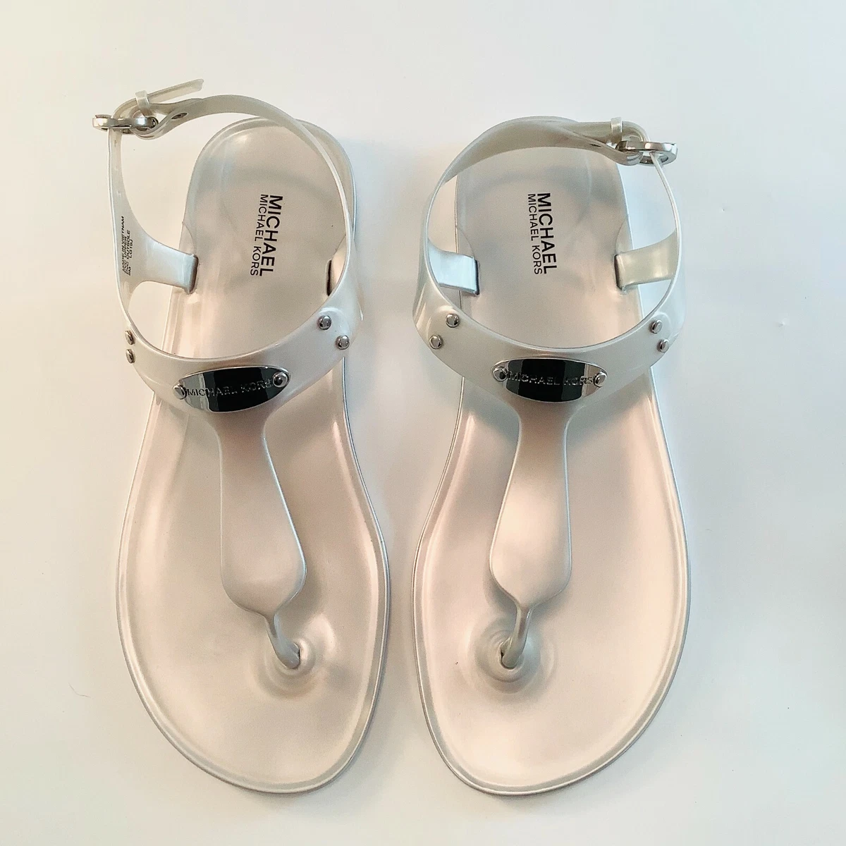 Michael kors hotsell slides silver
