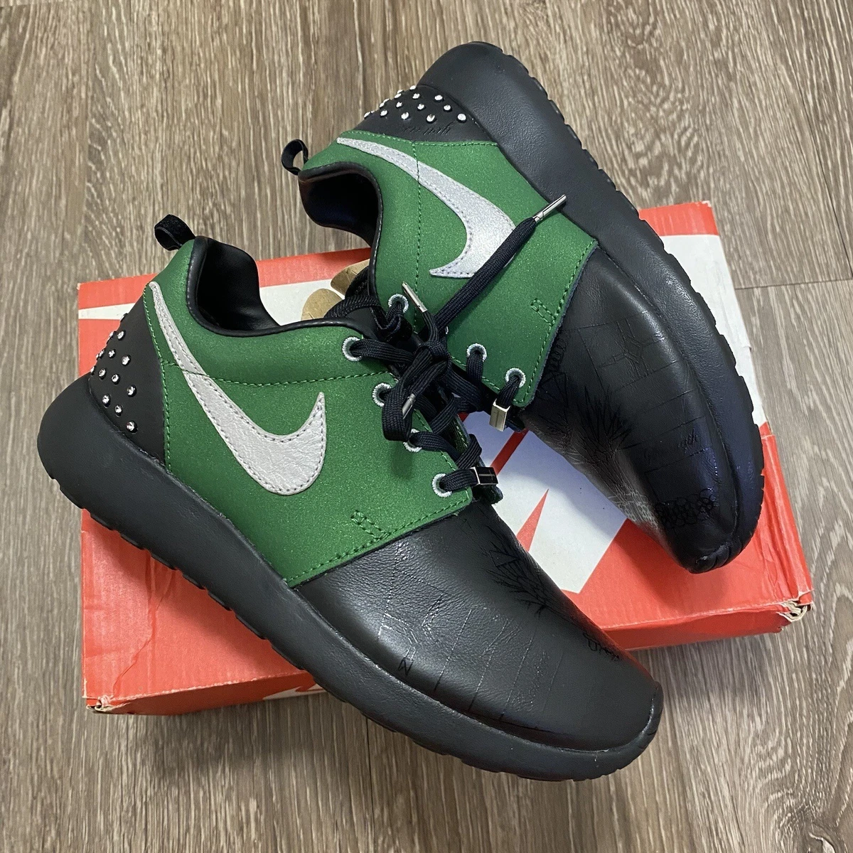 RARE NIKE DOERNBECHER ROSHE RUN WMNS Womens Size 5 DB SOLD OUT Or
