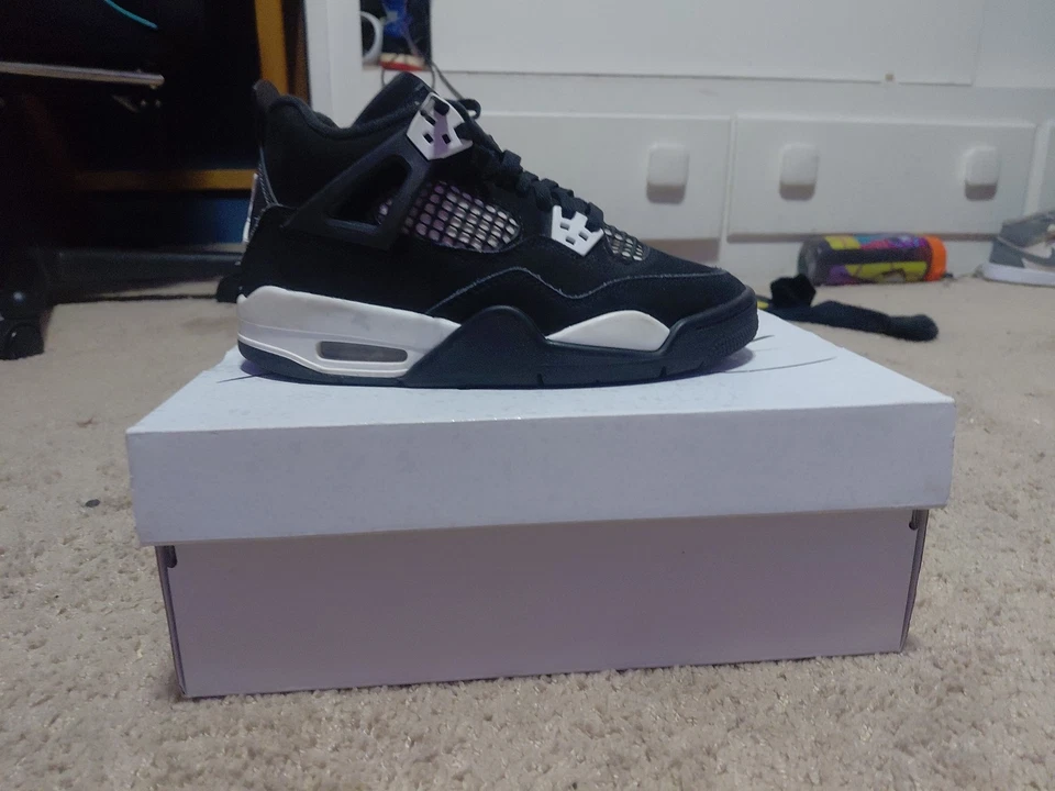 Zapatillas Jordan 4 blancas Thunder talla 4y Foto 2 de 4