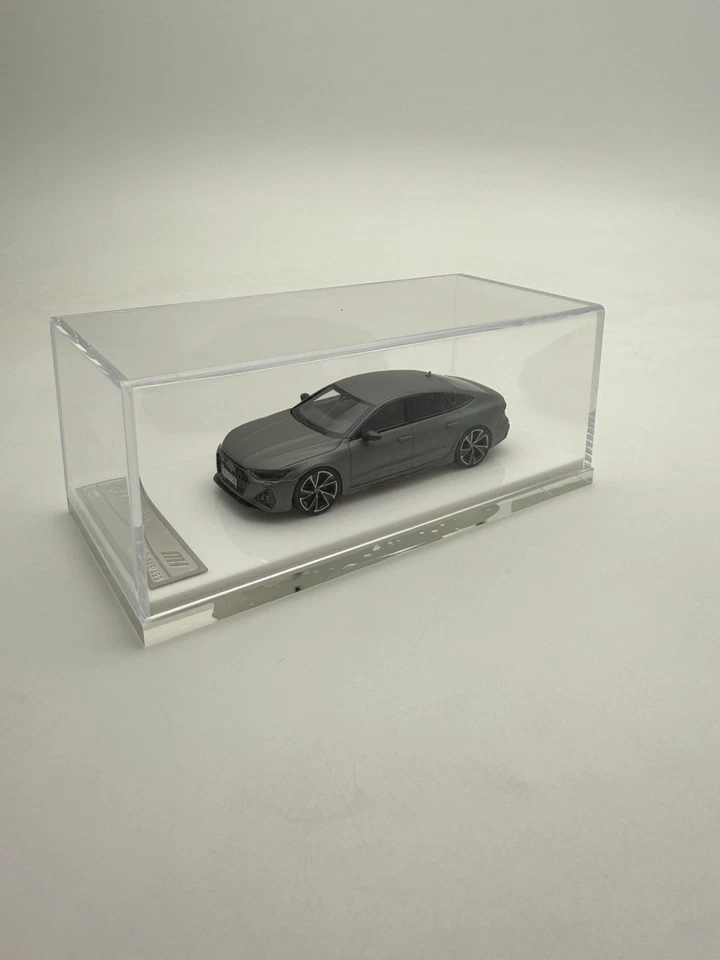 1/64 scale Motorhelix Audi RS7 Sportback Resin car model - Immagine 3 di 4
