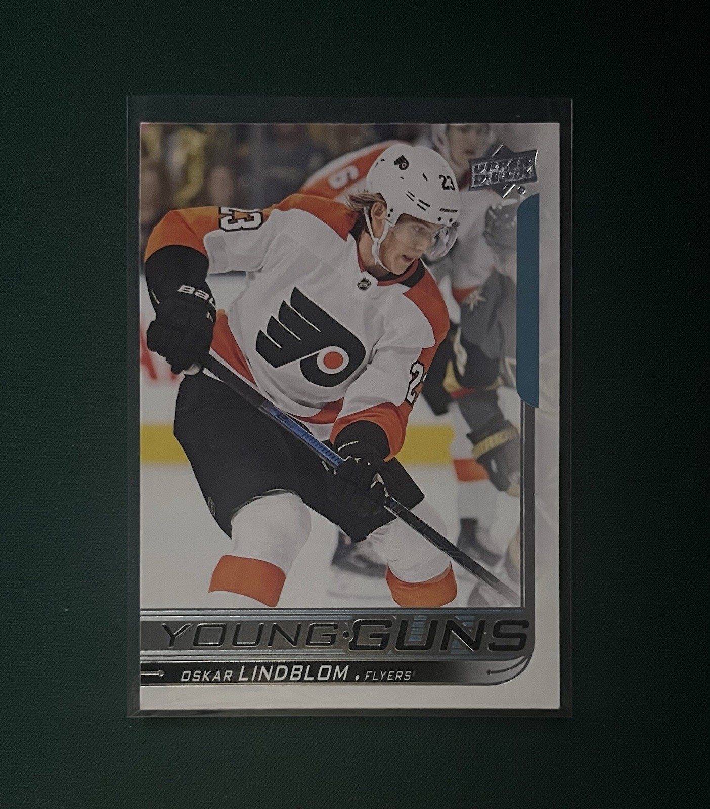 2018-19 Upper Deck - Young Guns Oskar Lindblom #218 (RC)