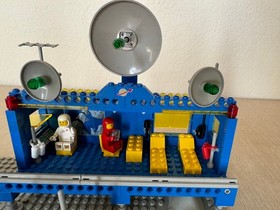 LEGO Space: &ldquo;Beta-1 Command Base&rdquo; (#6970) - Complete, w/ Instructions, NO BOX