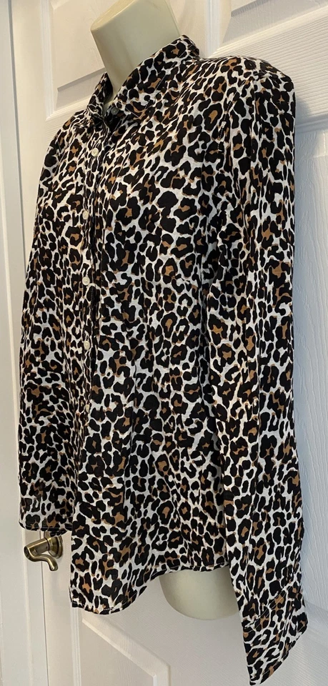 J. Camisa para mujer Crew 14 perfecta mezcla de lino con botones estampado animal leopardo Foto 4 de 4