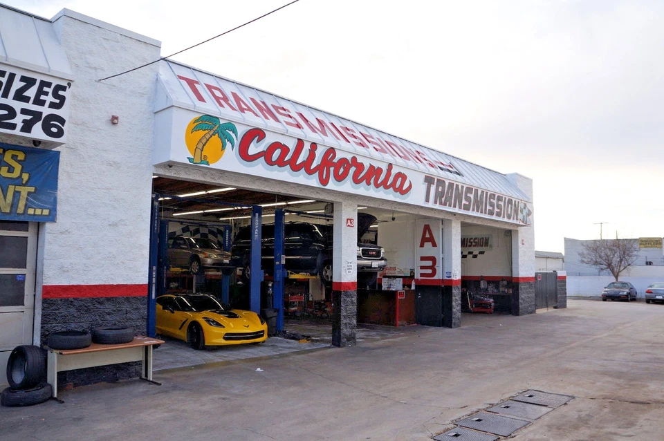 2000 CHEVY GMC Silverado Avalanche Sierra Yukon Tahoe 4L60E 2WD Transmission - Image 4 of 4