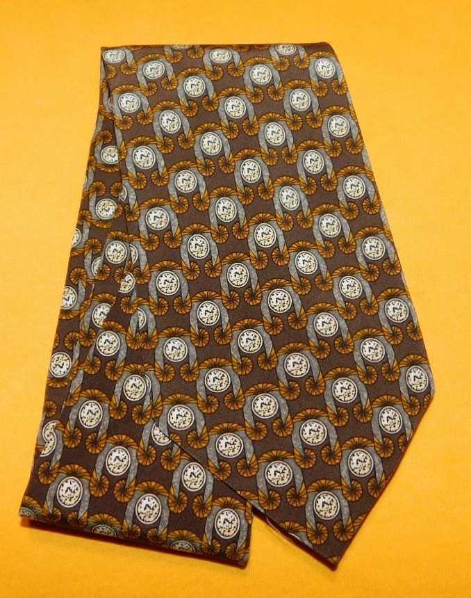 VALENTINO MADE IN ITALY CORBATA PATRÓN MEDALLÓN MARRÓN/BEIGE/BLANCO - CORBATAS DE DISEÑADOR. Foto 2 de 3