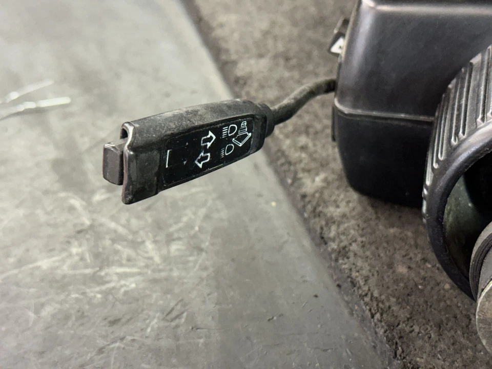 80-87 JAGUAR XJ6 FLOOR SHIFT STEERING COLUMN WITH KEY - Image 3 of 4