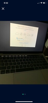 Apple MLH12LL/A 13.3'' Touch Bar A1706 I5 2.9Ghz 8GB 256GB MacBook Pro