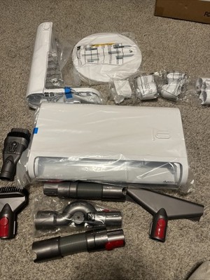 Dyson Cyclone V10 Dok & Vacuum Tools/Set Missing 1 Vacuum Tool