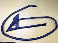 ® Türdichtung A2097200178 Mercedes BENZ A209 Original Gebraucht ® Türdichtung A2097200178 Mercedes BENZ A209 Original Gebraucht