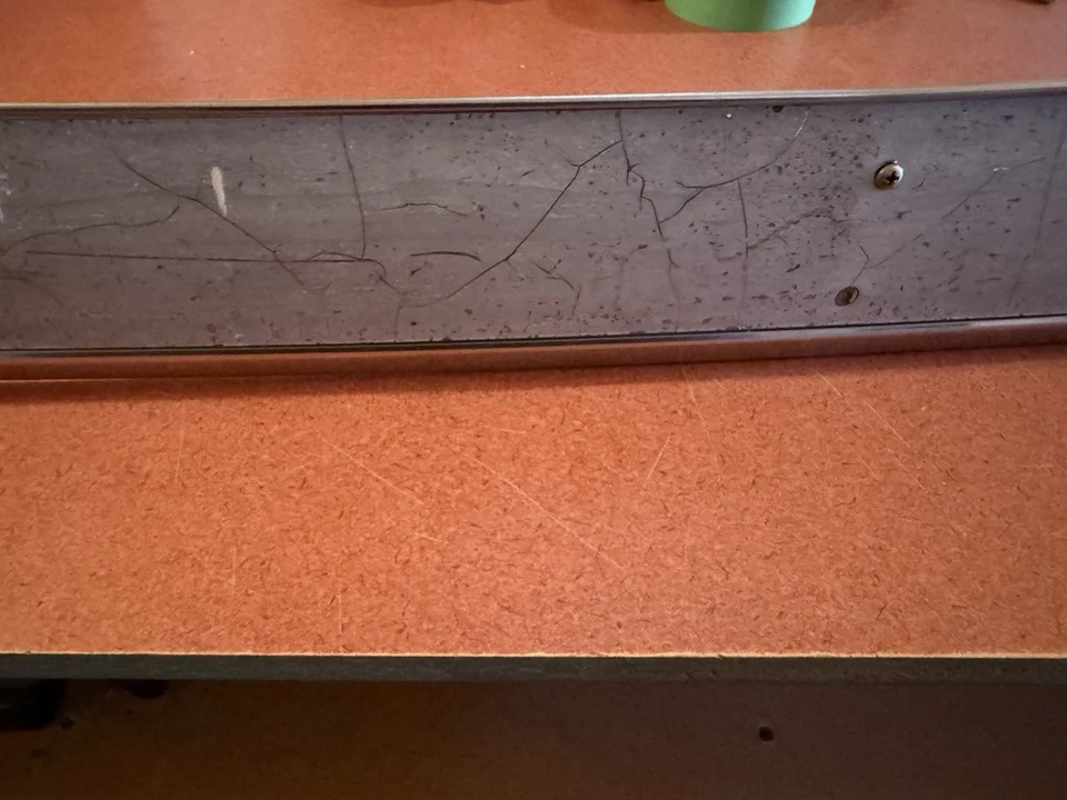 Alerón deflector de viento trasero Chevy GMC Suburban Blazer 1973-1991 Foto 4 de 4