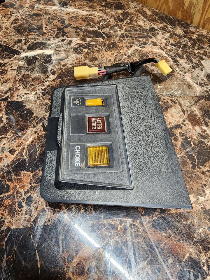 Interruptor descongelador de cubierta de fusibles Datsun 240Z 1972-1973/cinturón de seguridad de sujeción/estrangulador Foto 2 de 4