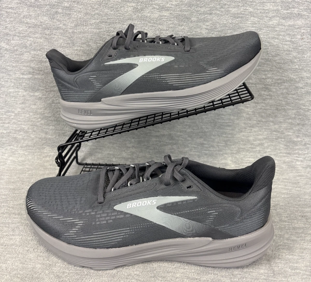 Brooks Revel Black/Gray for sale | eBay