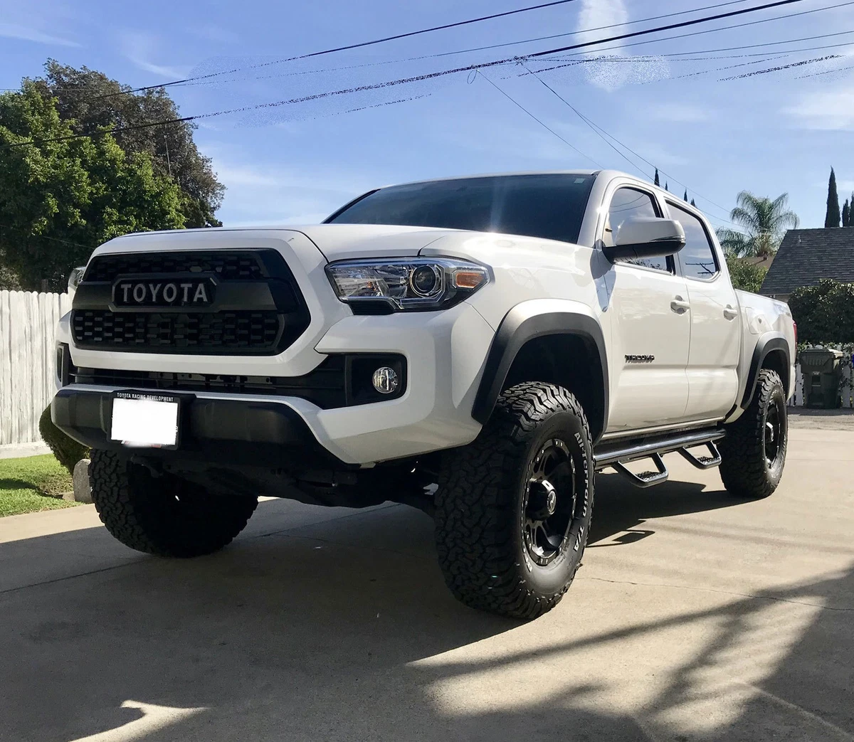 05 23 Fit Toyota Tacoma Double Cab matte Blk Side Steps Running