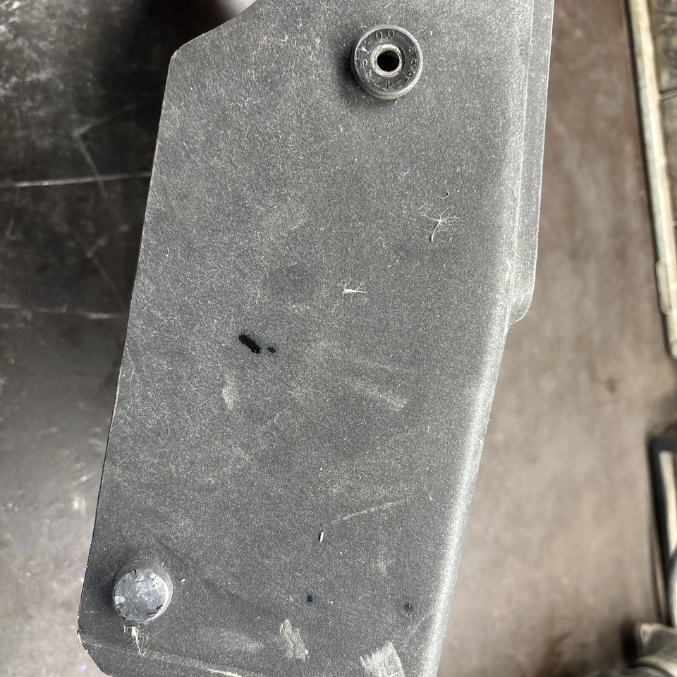 1972 - 1973? Vintage Yamaha GP292B snowmobile motor cover front cowling Foto 3 de 4