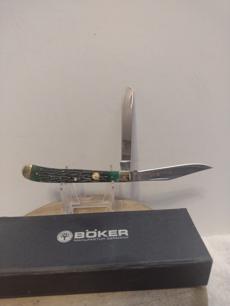 Boker Tree Brand Trapper #110736 Green Jigged Bone High Boker Tree Brand Trapper #110736 Green Jigged Bone High