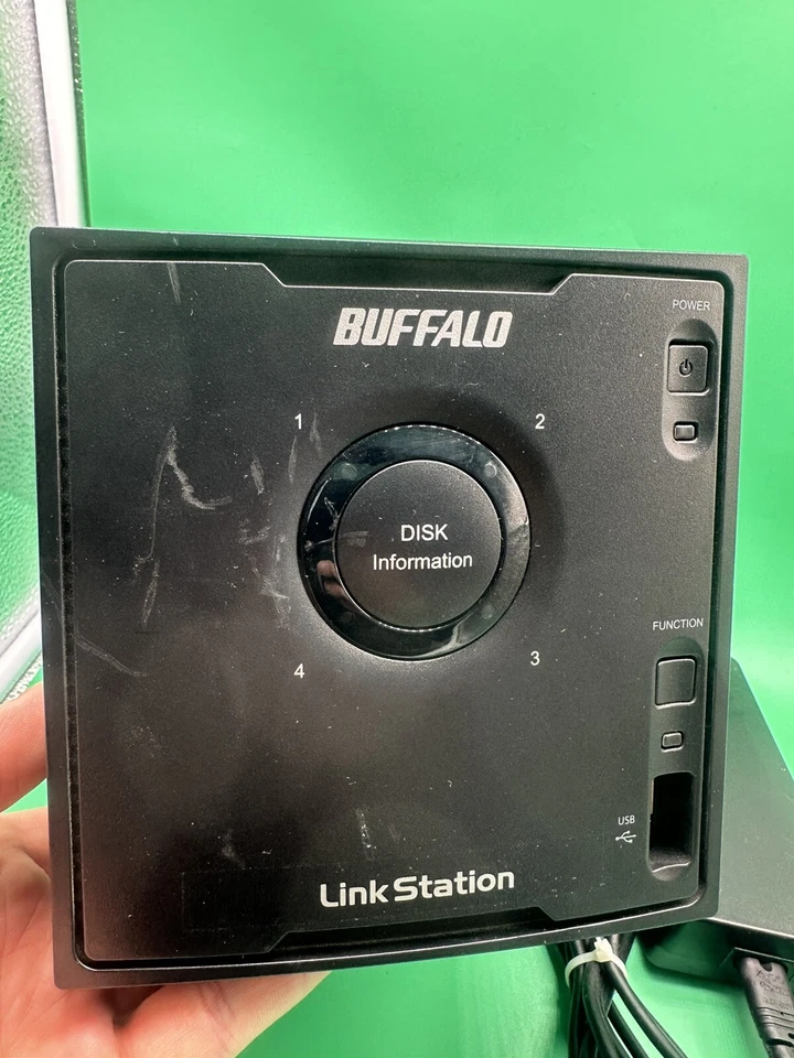 BUFFALO TERASTATION LS-Q4.0TL/R5 Hitachi 4x-1TB SATA NETWORK STORAGE TESTED - Image 4 of 4