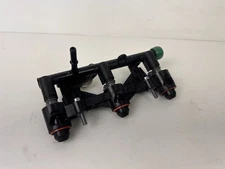 Yamaha Fz09 MT09 FJ09 Tracer XSR900 Fuel Injector Rail OEM  1RC-13930-00-00