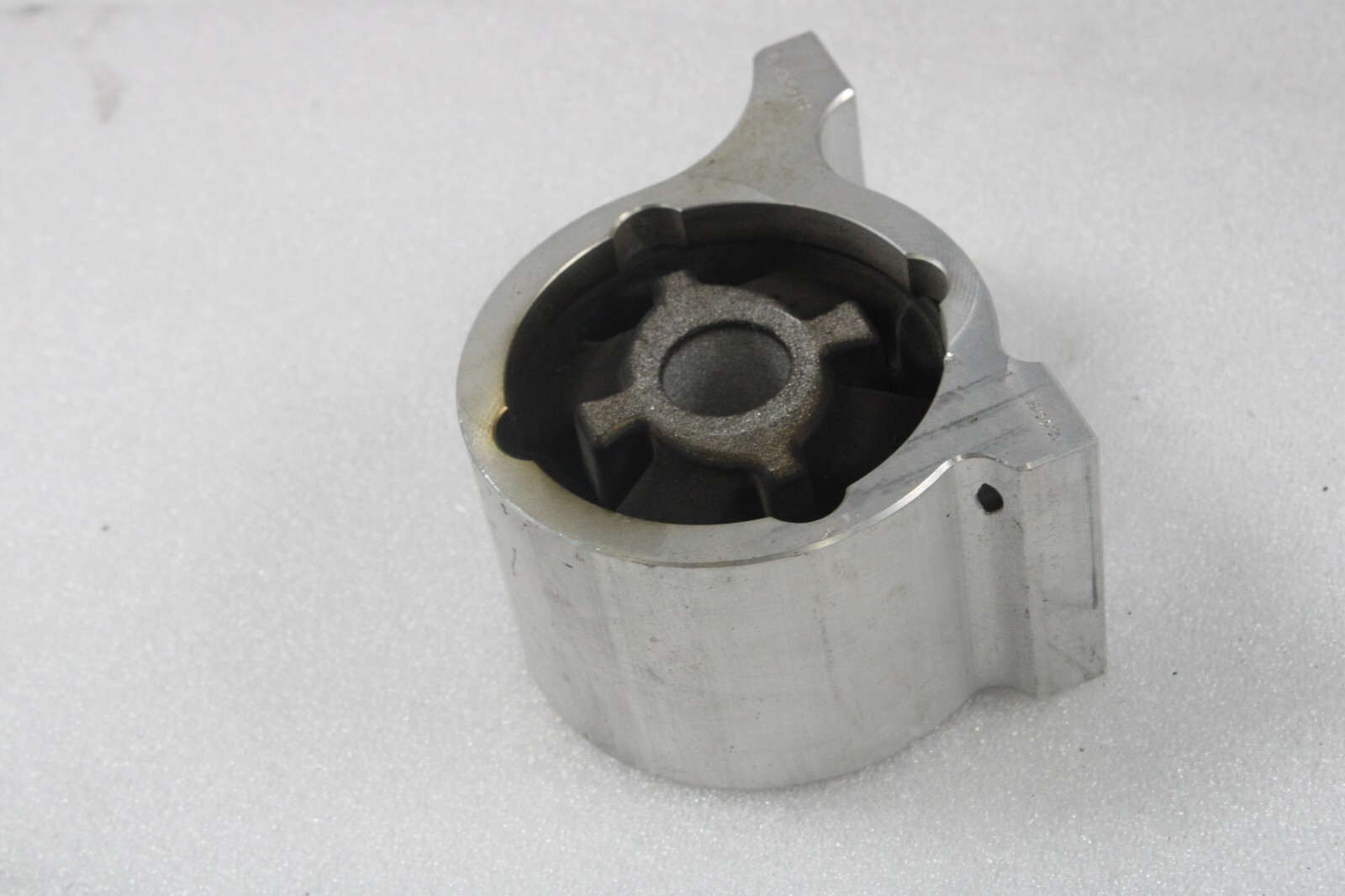 Ferrari California T, RH, Right, Front Transmission Xmember Mount, Used, 320316