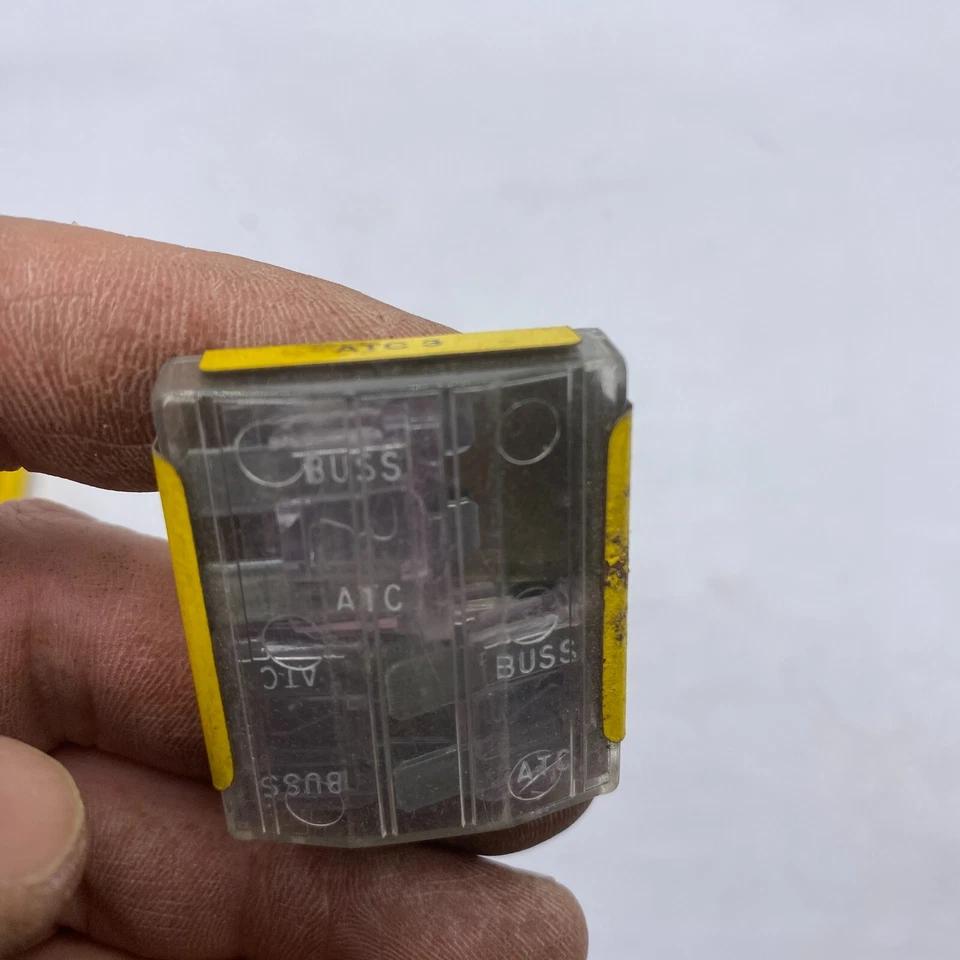 PACK  OF 4 BUSSMANN BUSS ATC FUSES ATC-3 / ATC3 BUSS FUSES CDRB - Image 3 of 4