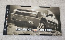 GM  2001 Chevy AVALANCHE US Brochure 