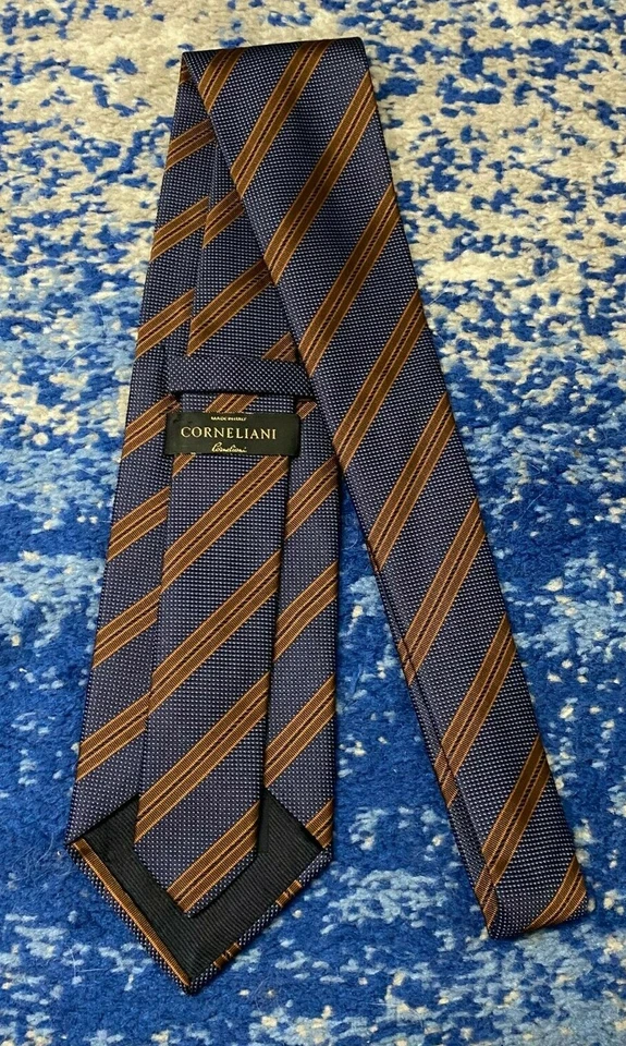 Corbata de seda Corneliani marrón óxido azul marino rayas sesgadas hecha a mano en Italia Foto 3 de 4