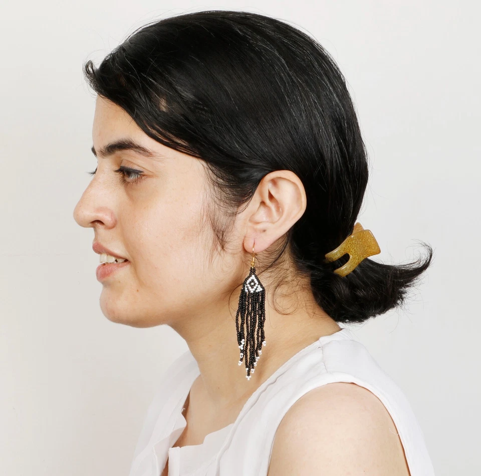 Conjunto de collar y pendientes de cuentas de semillas coloridas hechos a mano - Joyería con cuentas boho chic Foto 2 de 2