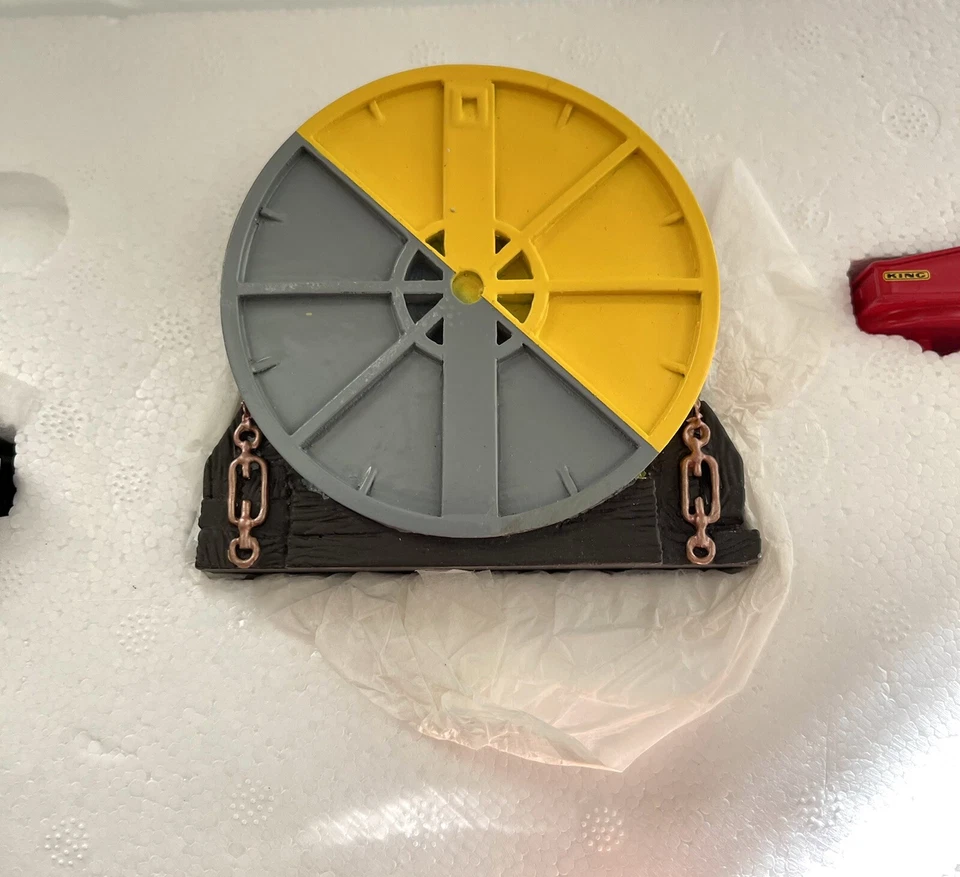 CORGI MORRIS LESLIE LTD, MAN WITH 5 AXLE KING TRAILER. - Image 4 of 4