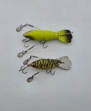 (2) Vintage Blakemore Craw Pappy Crankbait Fishing Lures Lot of 2