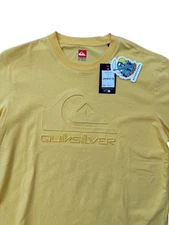 Quicksilver Men’s T-Shirt Yellow Size Medium NWT’S Golden Haze Surf/Skate