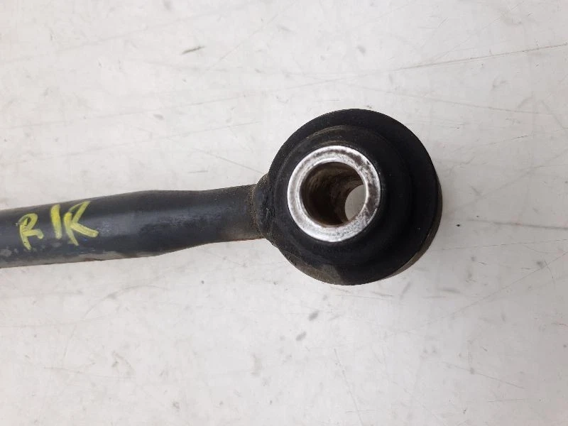 BRAZO DE CONTROL INFERIOR DELANTERO LADO PASAJERO TOYOTA AVALON 97-04 Foto 3 de 4