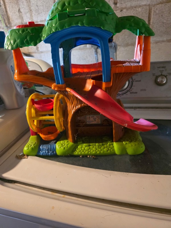 Works! Playskool Weebles Treehouse Hasbro Preschool Playset