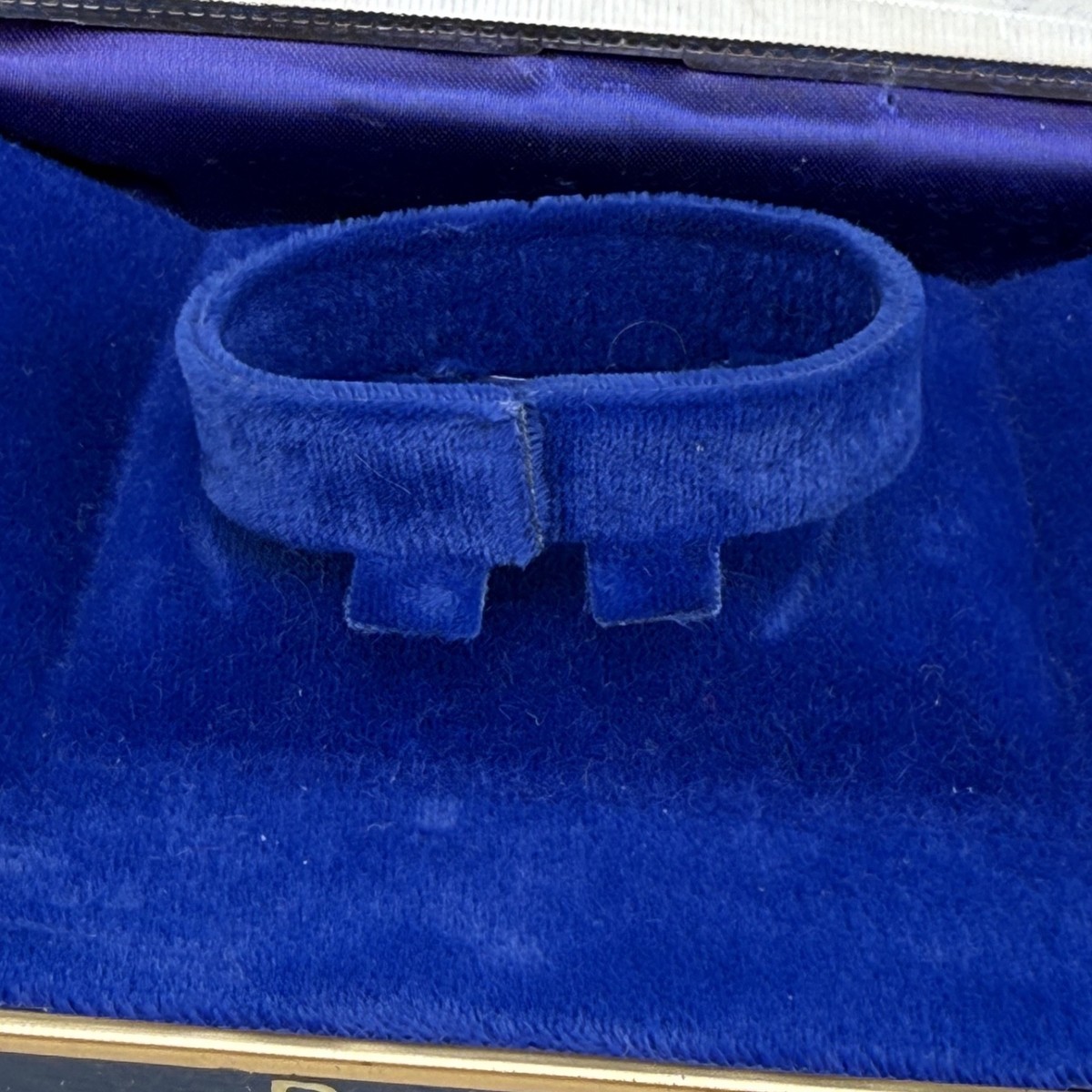 Vintage Bulova‎ Watch Display Box Blue Fifth Avenue Vintage Bulova Fifth Avenue Original Plastic Watch Display  main image 3