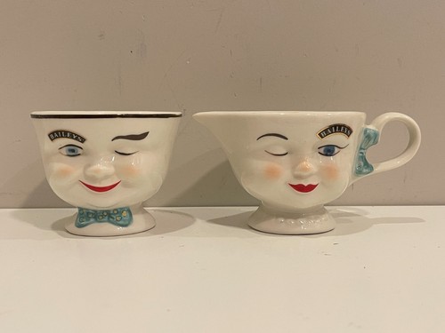 Baileys Irish Cream Winking Face Yum VTG 1996 Creamer & Sugar Bowl Mugs LTD