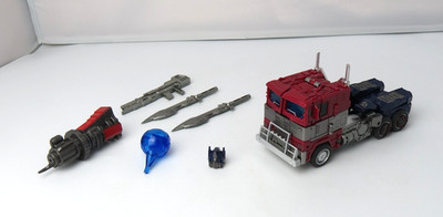 3rd Party Transformable TW-1027 Cybertron Commander (wie Optimus Prime)