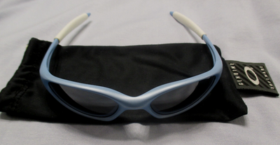 OAKLEY MINUTE 1.0 GEN 2 POWDER BLUE FRAME W BLACK IRIDIUM LENSES