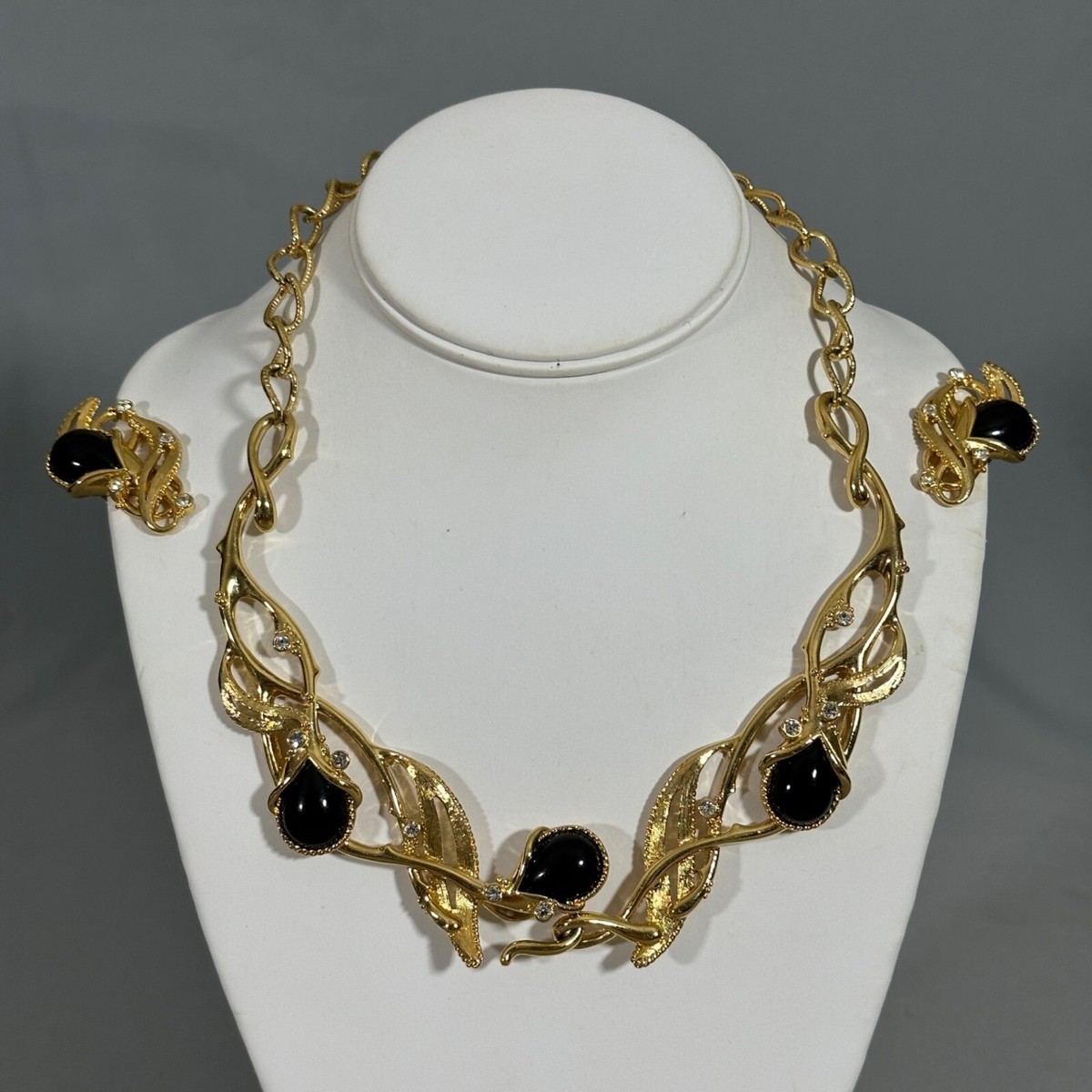 Vintage Barrera For Avon Granada Necklace Earrings Set Gold Tone