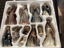 Kirklands Home Woodland Collection 11 pc Nativity Set, Glazed Ceramic, Wood Base